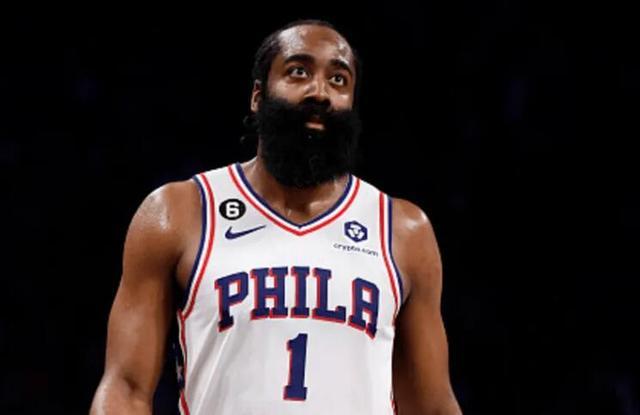 巴萨青训营中场人才井喷！拉马西亚再现黄金一代（巴萨中场新秀大爆发，拉玛西亚再造黄金一代）