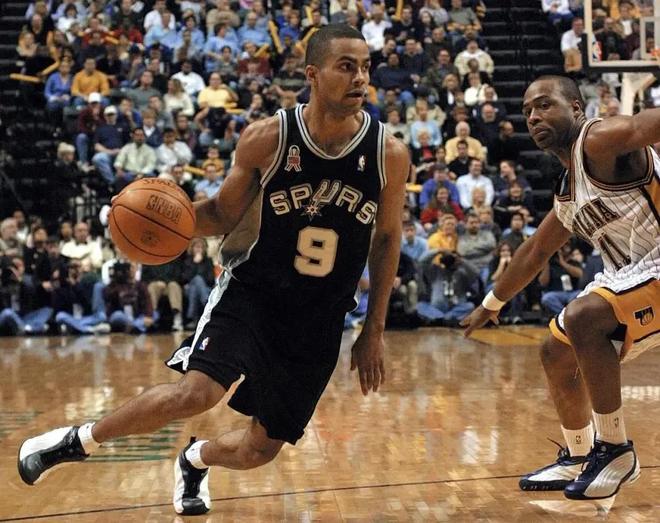 曼城欧冠生死战！瓜帅祭出恐怖攻击群，哈兰德领衔豪华阵容剑指伯纳乌（曼城欧冠背水一战！瓜帅排出火力全开锋线，哈兰德领衔豪阵直指伯纳乌）