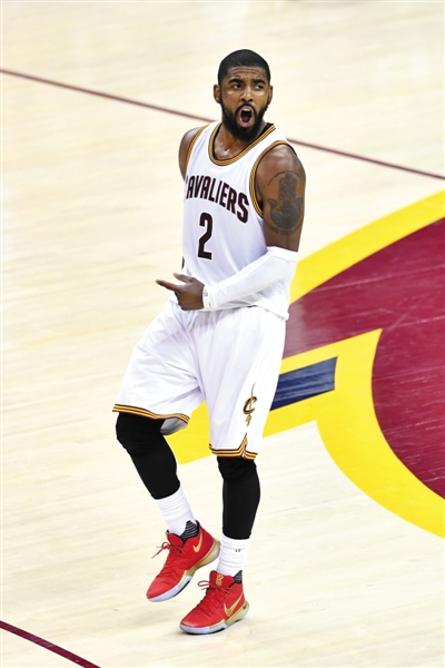 后防线“最细”的男人，超越西门哥，一跃成为米兰第三大射手（防线最“细”的男人超越西门哥，一举跻身米兰历史射手榜第三）