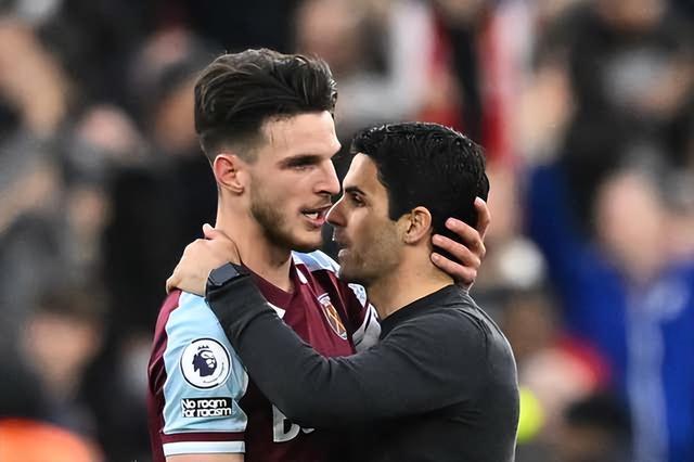 FC26美丽足球：维蒂尼亚、德容领衔，金外脚背夸雷斯马在列（FC26美丽足球盘点：维蒂尼亚、德容领衔，外脚背大师夸雷斯马入选）