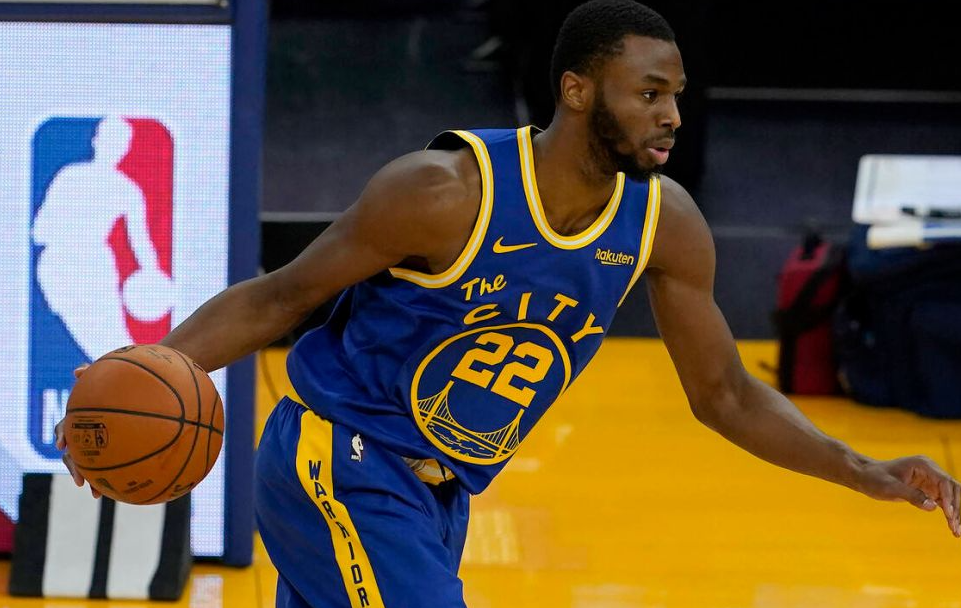 张镇麟：新赛季加盟上海从点滴做起，希望和弗格为球队做贡献（张镇麟：新赛季加盟上海，脚踏实地起步，盼与弗格携手助力球队）